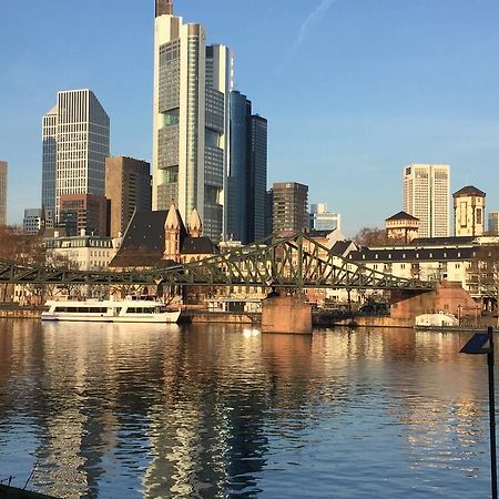 Carlton Hotel Frankfurt am Main Buitenkant foto