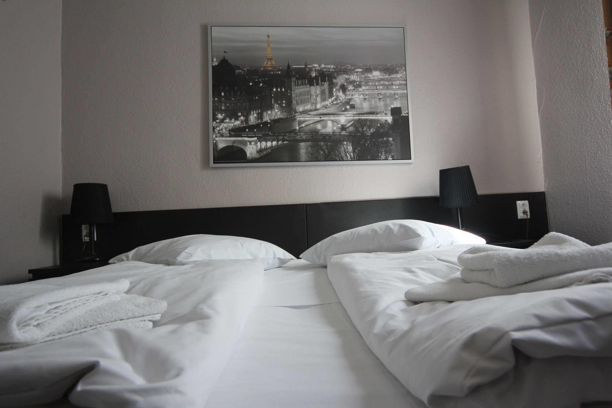 Carlton Hotel Frankfurt am Main Buitenkant foto